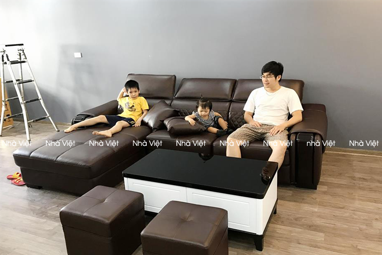 Bàn giao sofa da góc nhà anh Việt - Lê Văn Lương Bàn giao sofa da góc nhà anh Việt - Lê Văn Lương