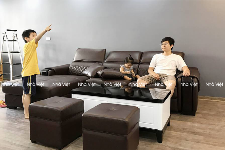 Bàn giao sofa da góc nhà anh Việt - Lê Văn Lương