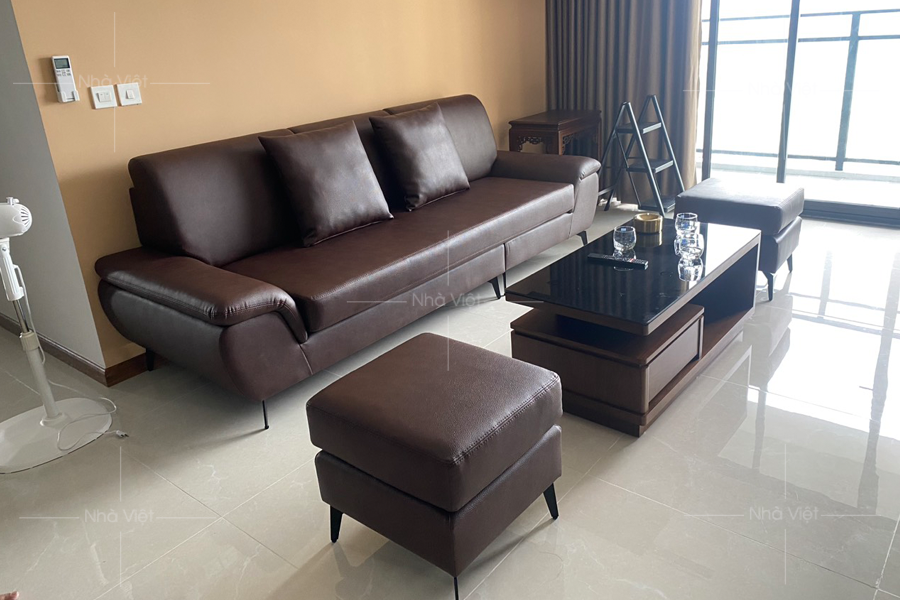 Nhà Việt bàn giao bộ bàn ghế sofa, bàn trà cho anh Dũng tại The Light