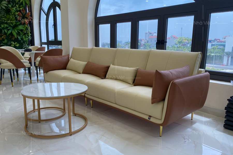 Ghế sofa văng bọc da cao cấp phối màu ấn tượng tại công ty Sông Hồng - Hưng Yên