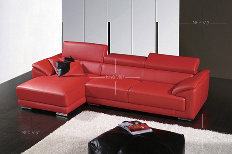 Ghế sofa da màu đỏ nổi bật không gian phòng khách