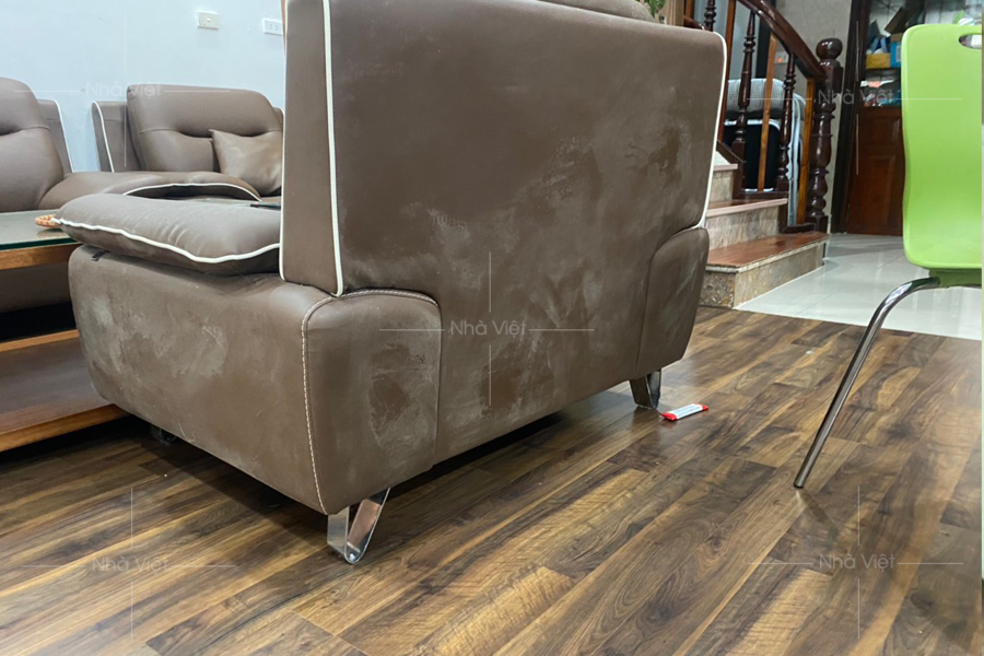 Bộ sofa da bị mốc còn sử dụng được không ?