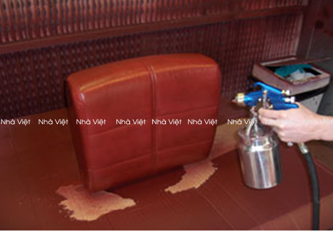 Cách làm sạch sofa góc bọc da khôi phục màu gốc sofa