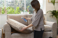 Khi nào nên tự vệ sinh bộ ghế sofa da tại nhà ?